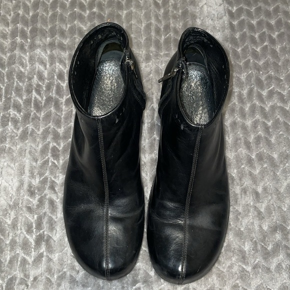 Patagonia Better Clog Ankle Boot Black Leather Zip Woman’s. Size 8.5. Leather. - Picture 5 of 11